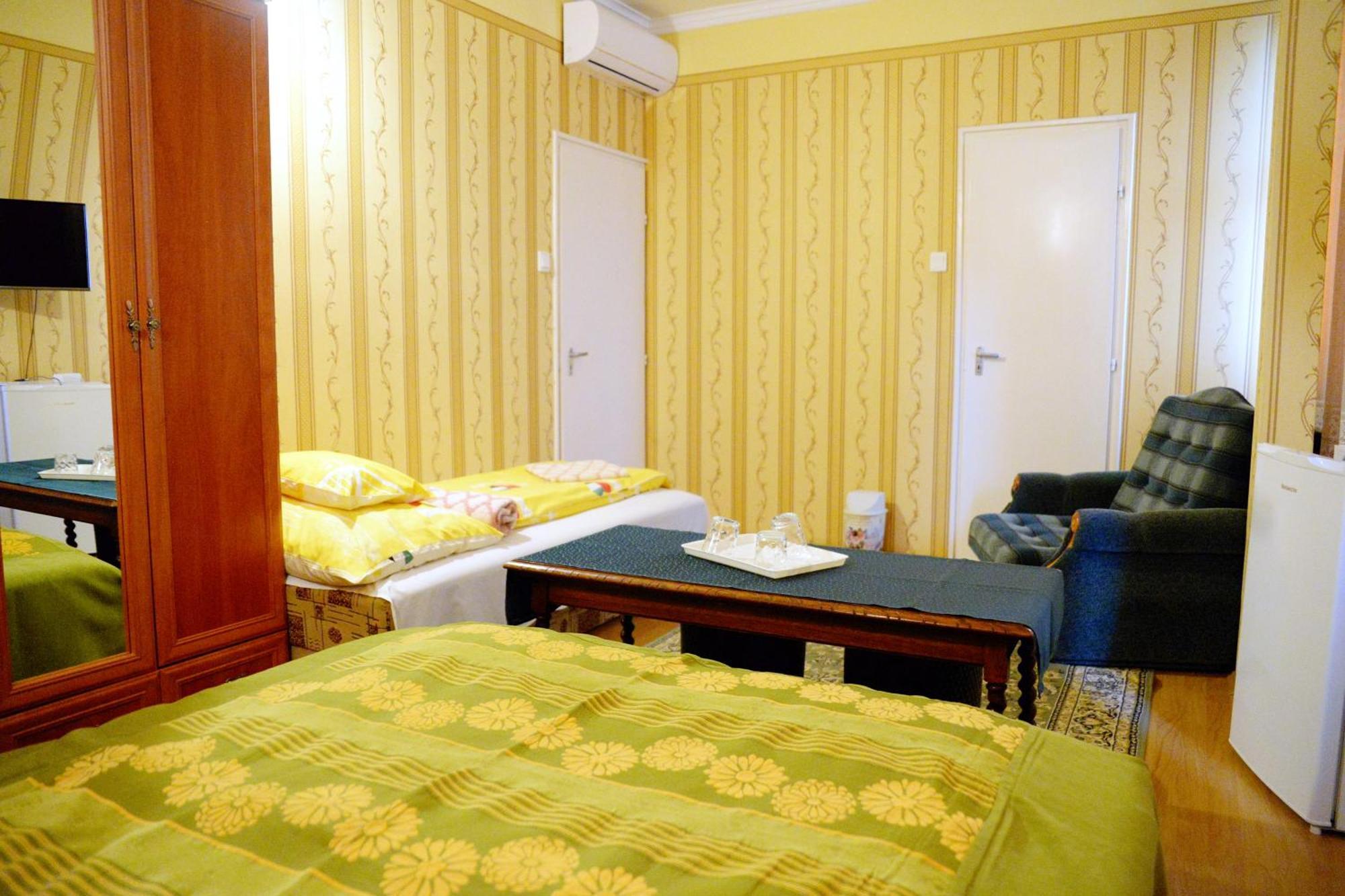 Joco Panzio Hotel Nyiregyhaza Exterior photo